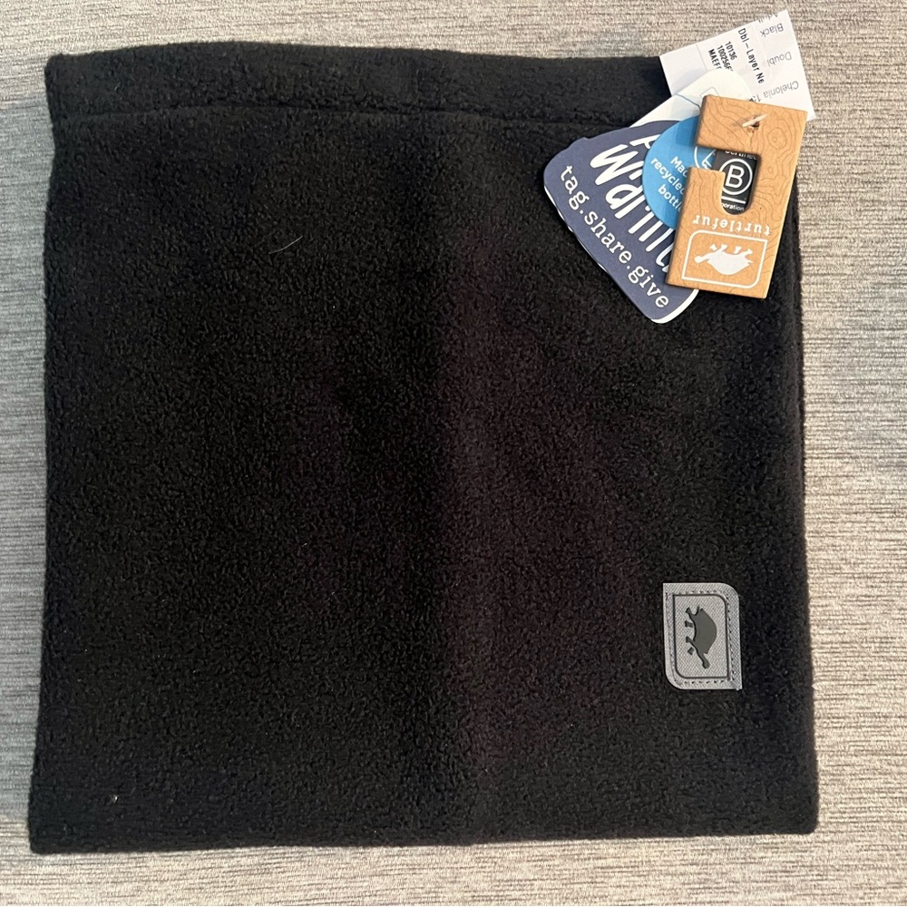 NWT Black Turtlefur neck gaiter warmer